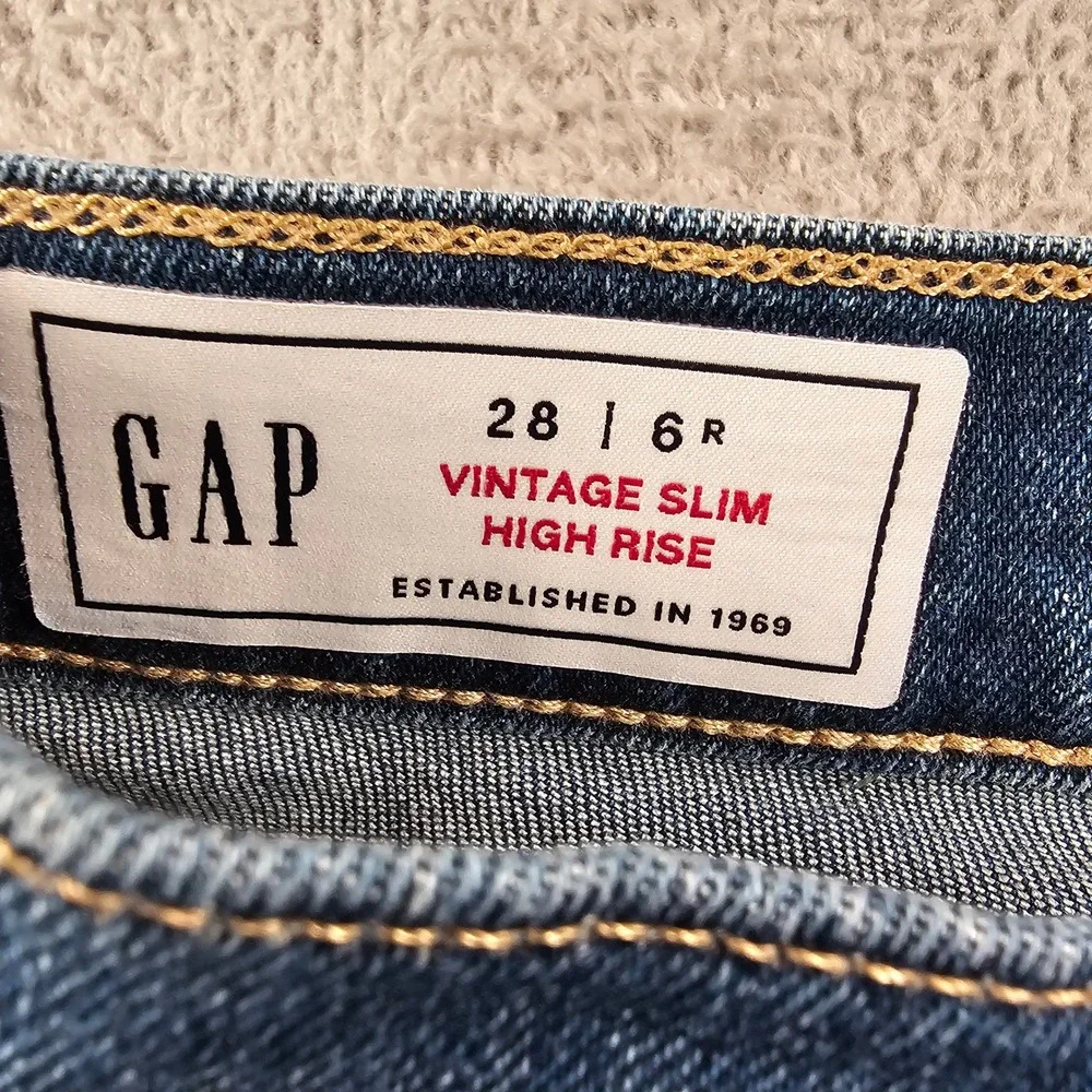 Gap Vintage Slim High Rise Jeans Dark Indigo Raw Hem 28/6R